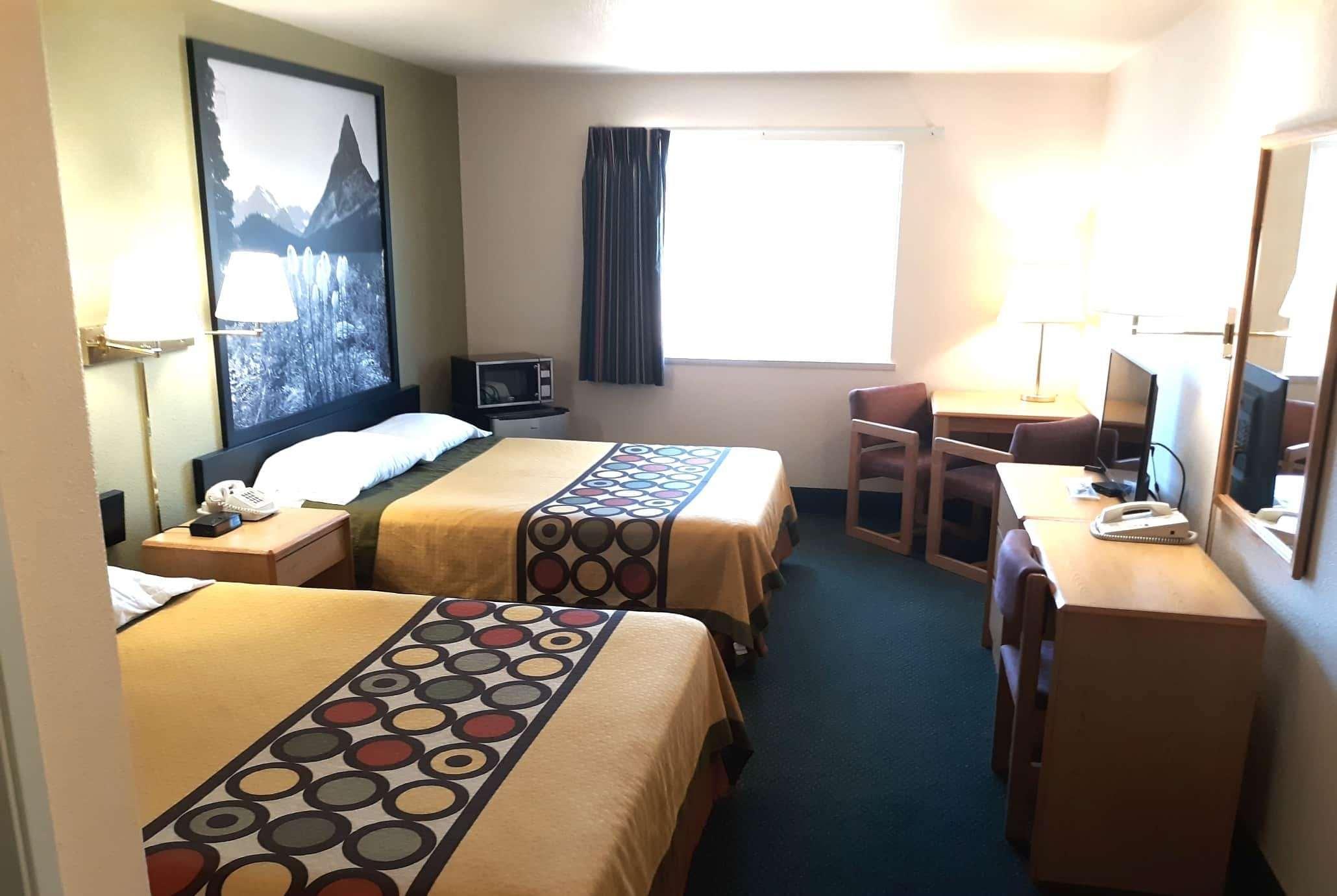 Super 8 By Wyndham Hamilton Hotel Luaran gambar