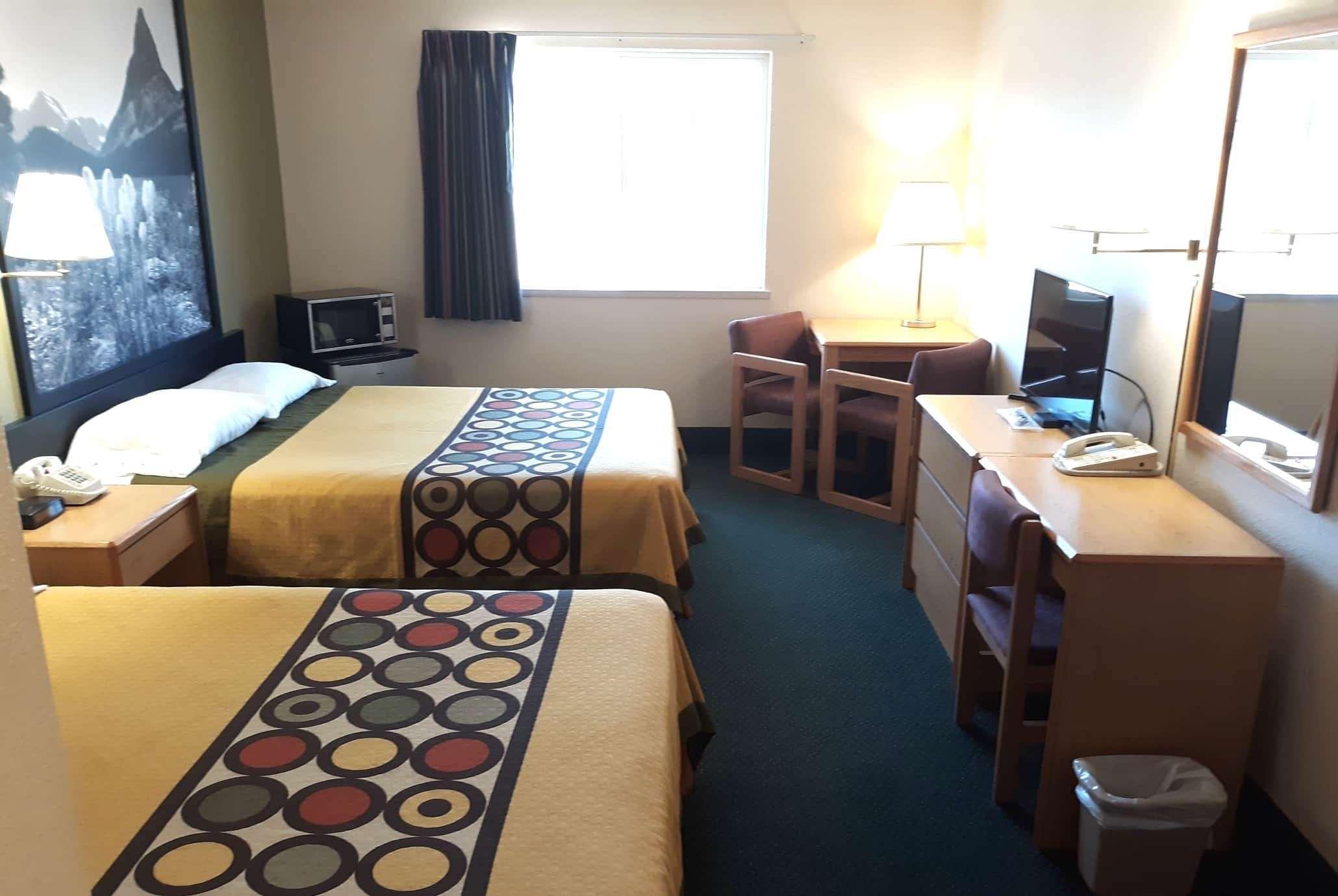 Super 8 By Wyndham Hamilton Hotel Luaran gambar