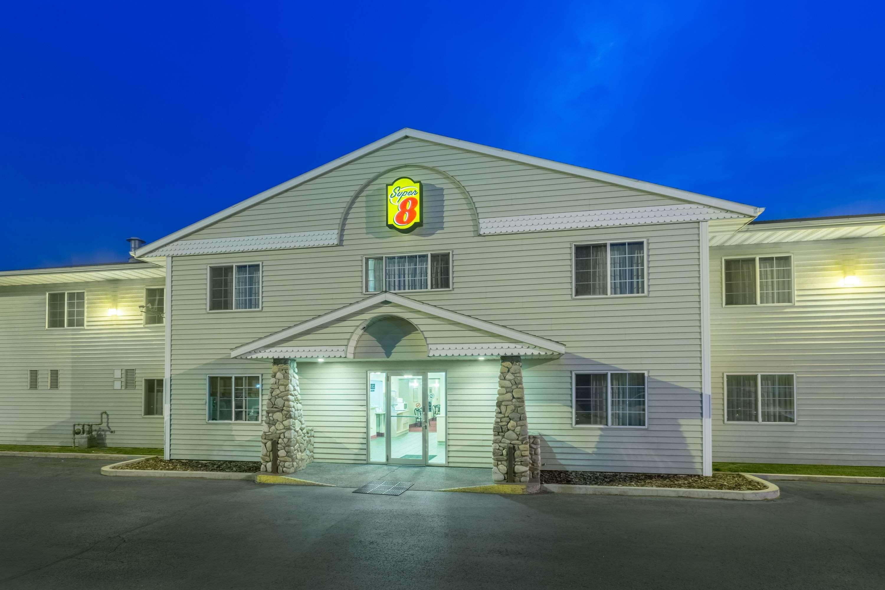 Super 8 By Wyndham Hamilton Hotel Luaran gambar