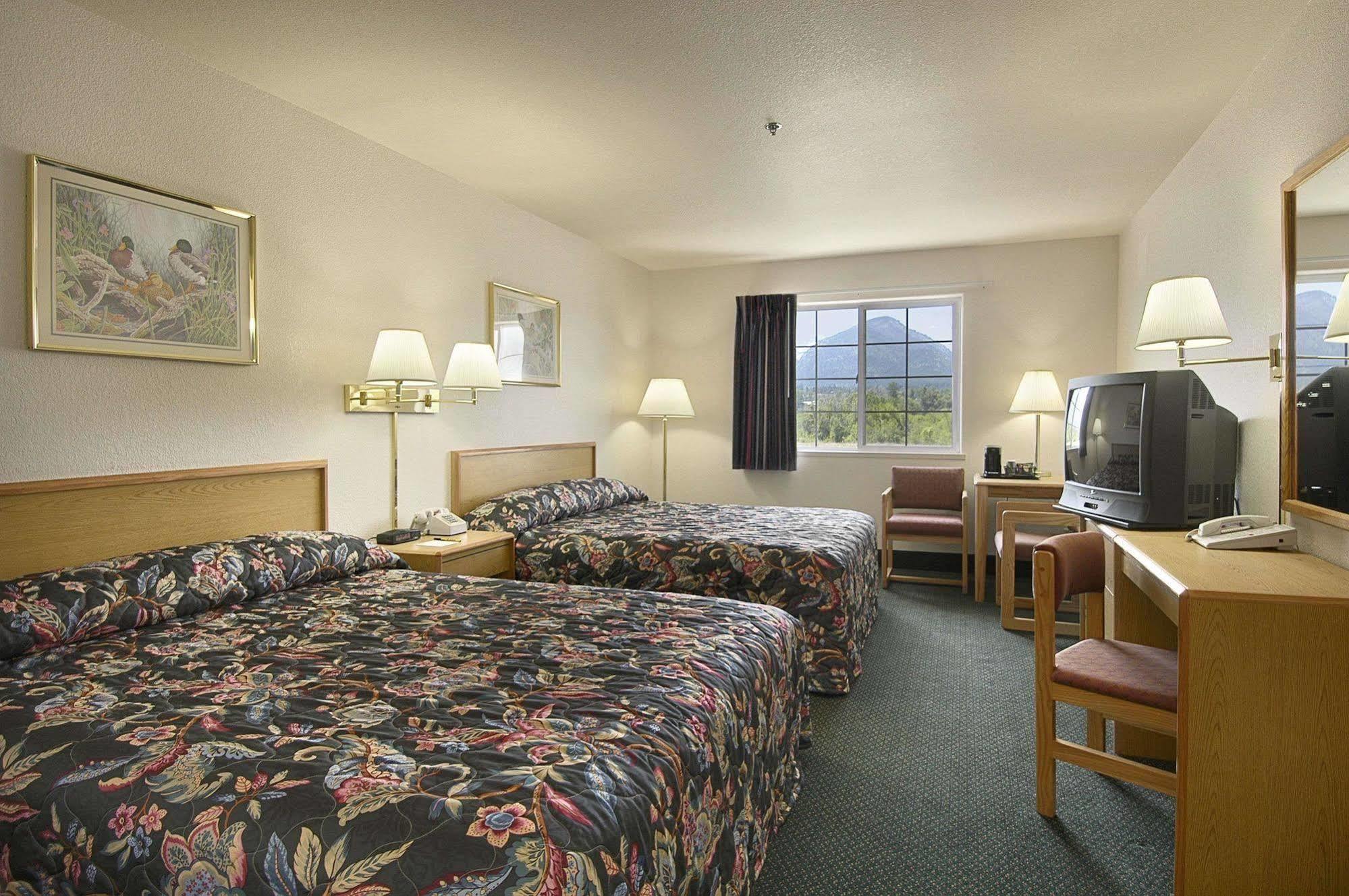 Super 8 By Wyndham Hamilton Hotel Bilik gambar